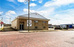 800 Cleveland Avenue SW, Canton, OH 44702
