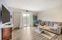 880 Lyn Way, Hastings, MN 55033