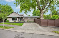821 SE BUSH St, Portland, OR 97202