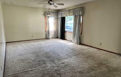 904 D Avenue E, Albia, IA 52531