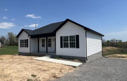 1470 Pea Ridge Road, Scottsville, KY 42164
