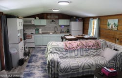 2121 SW Gene Road, Brookhaven, MS 39601