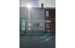 3929 Wood St, Wheeling, WV 26003