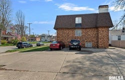 102 W Scarritt Street, Springfield, IL 62704