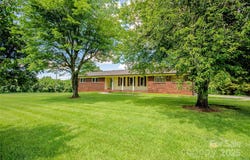 224 Mountain View Road, Statesville, NC 28625