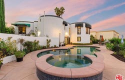 16894 Encino Hills Dr, Encino, CA 91436