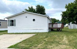 616 Linda Lane, Lynwood, IL 60411