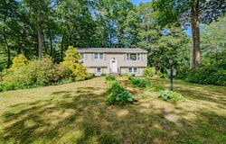 22 Colonial Drive, Kennebunk, ME 04043