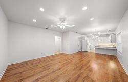 1020 Creswell Ln, Kerrville, TX 78028