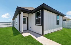169 Cider Creek Dr, Elgin, TX 78621