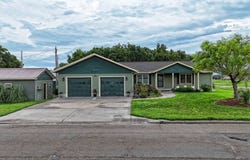 905 2nd St, Downs, KS 67437