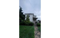 56 Neil Ave, Gallipolis, OH 45631