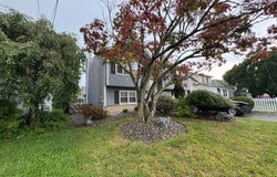 20 Market St, Edison Twp., NJ 08817-4442