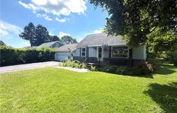 19 Beechwood Road, New Hartford, NY 13413