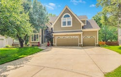7905 W 129th Street, Overland Park, KS 66213