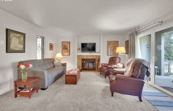 2062 LAKE ISLE DR, Eugene, OR 97401