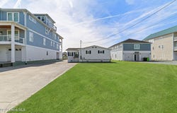 9105 W 9th Street, Surf City, NC 28445
