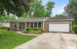 6 Penacook Drive, Rochester, IL 62563