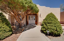 343 Sierra Vista Lane, Taos, NM 87571