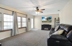 305 Cheyenne Drive, Runaway Bay, TX 76426