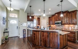 1758 Crooked Creek Dr, Pleasanton, TX 78064