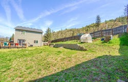 70 Cindy Way, Shady Cove, OR 97539