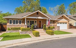 4071 Walnut Dr, Pleasanton, CA 94566