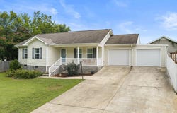 109 Wilson Dam Ave, Sheffield, AL 35660