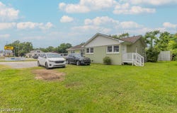 177 Old Shackle Island Road, Hendersonville, TN 37075