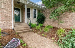 2716 Antone Pkwy, Louisville, KY 40220