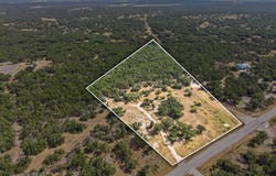 801 Grand Oaks, Hondo, TX 78861