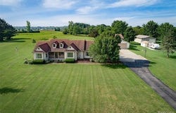 7366 E Maple Avenue, Grand Blanc, MI 48439
