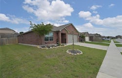 165 Cattlemans Creek Road W, Newark, TX 76071