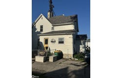 110 W Walnut Avenue, Manly, IA 50456