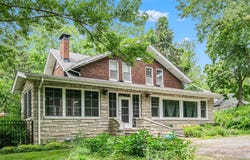 808 Waverly Road, Chesterton, IN 46304