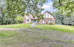 19272 Sandborn Road, Manchester, MI 48158
