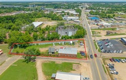 1121 N Main Street, Paris, TX 75460