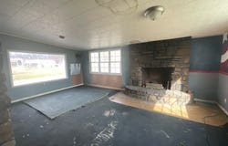 205 S 5th St, Paris, AR 72855