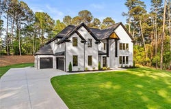 400 Auburn Road, Auburn, GA 30011