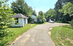 17881 S River Road, Three Rivers, MI 49093