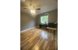 24945 OAK LN, Elmira, OR 97437