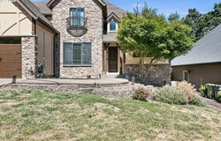 5230 Senger LN, Eugene, OR 97405