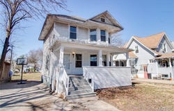 924 Johnson Street, Carlinville, IL 62626