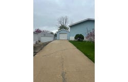 611 Opal Circle, Lannon, WI 53046