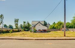 512 DAVIDSON Ave, Woodland, WA 98674