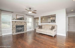 1312 Fox Ridge Drive, Powell, TN 37849
