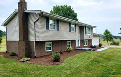 1990 Belfort Avenue, Louisville, OH 44641
