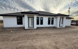 1990 Las Quintas Blvd, Eagle Pass, TX 78552