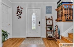5 Travis Court, Monroe, NJ 08831