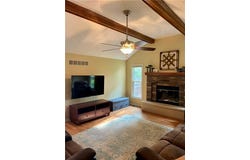 2517 NW Leann Drive, Blue Springs, MO 64014